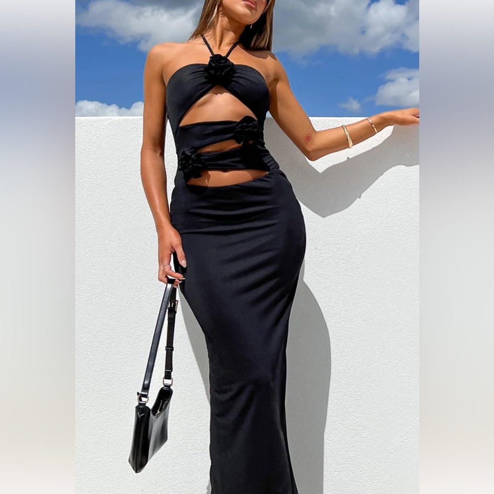 WHITE FOX BLACK MAXI DRESS